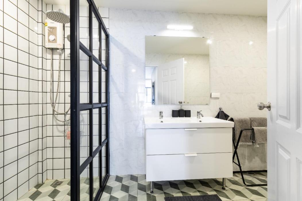 Cozy Studio 1 In Sathorn, Bts Saint Louis Bangkok Exteriör bild